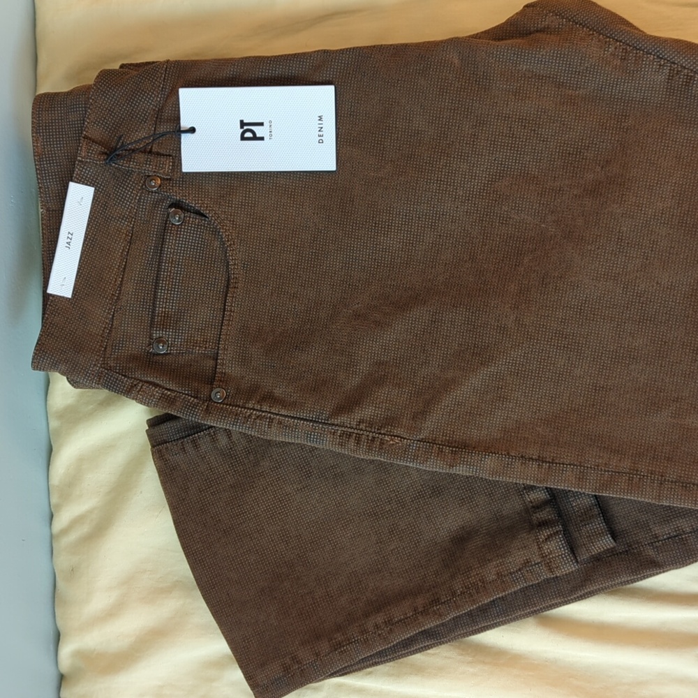 PT Torino Men's cotton velvet jeans. 32 x 33 inseam. Brown background